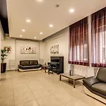 Domus Urbis Hotel 2*