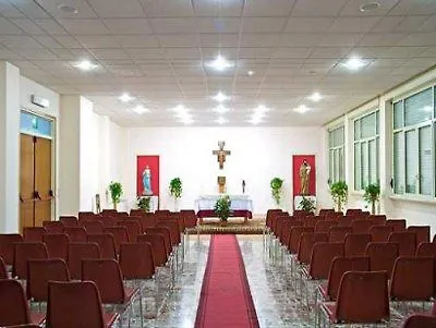 Domus Urbis מלון 2*