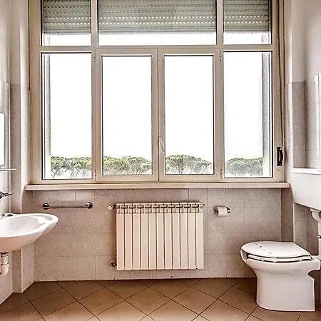 מלון Domus Urbis 2*